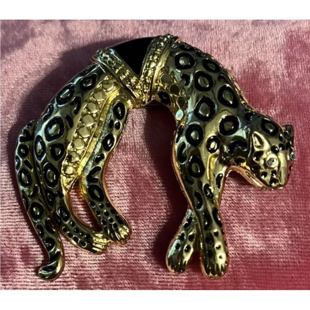 Leopard Brooch Pin w/ Articulated Tail, Gold-tone, Black Spots & Rhinestone Eyes
